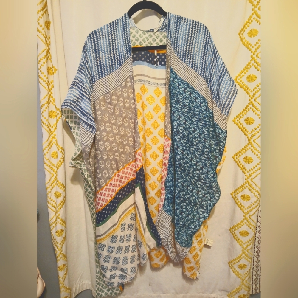 Do Everything In Love Kimono